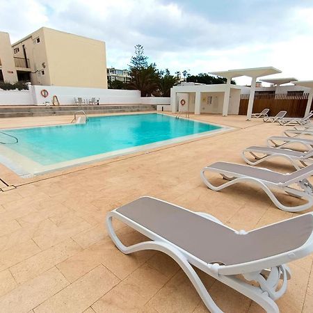 Apartment La Fiesta Арона Екстериор снимка