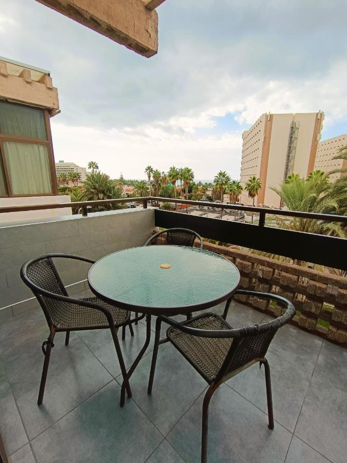 Apartment La Fiesta Арона Екстериор снимка