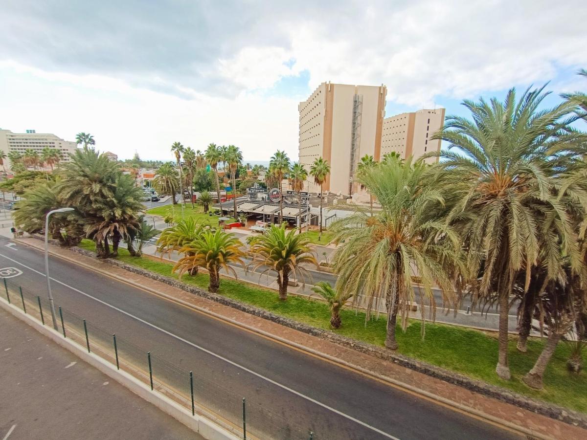 Apartment La Fiesta Арона Екстериор снимка