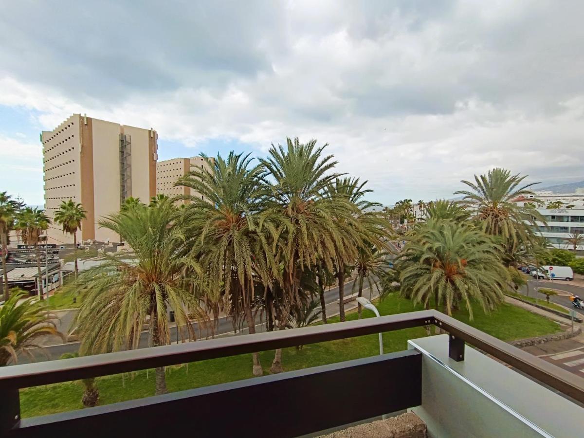 Apartment La Fiesta Арона Екстериор снимка